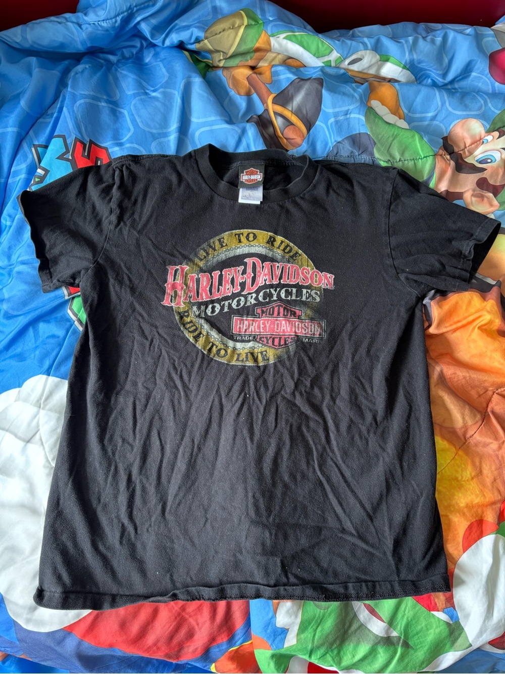 Harley-Davidson Black Tee with Red and Gold Vintage Logo